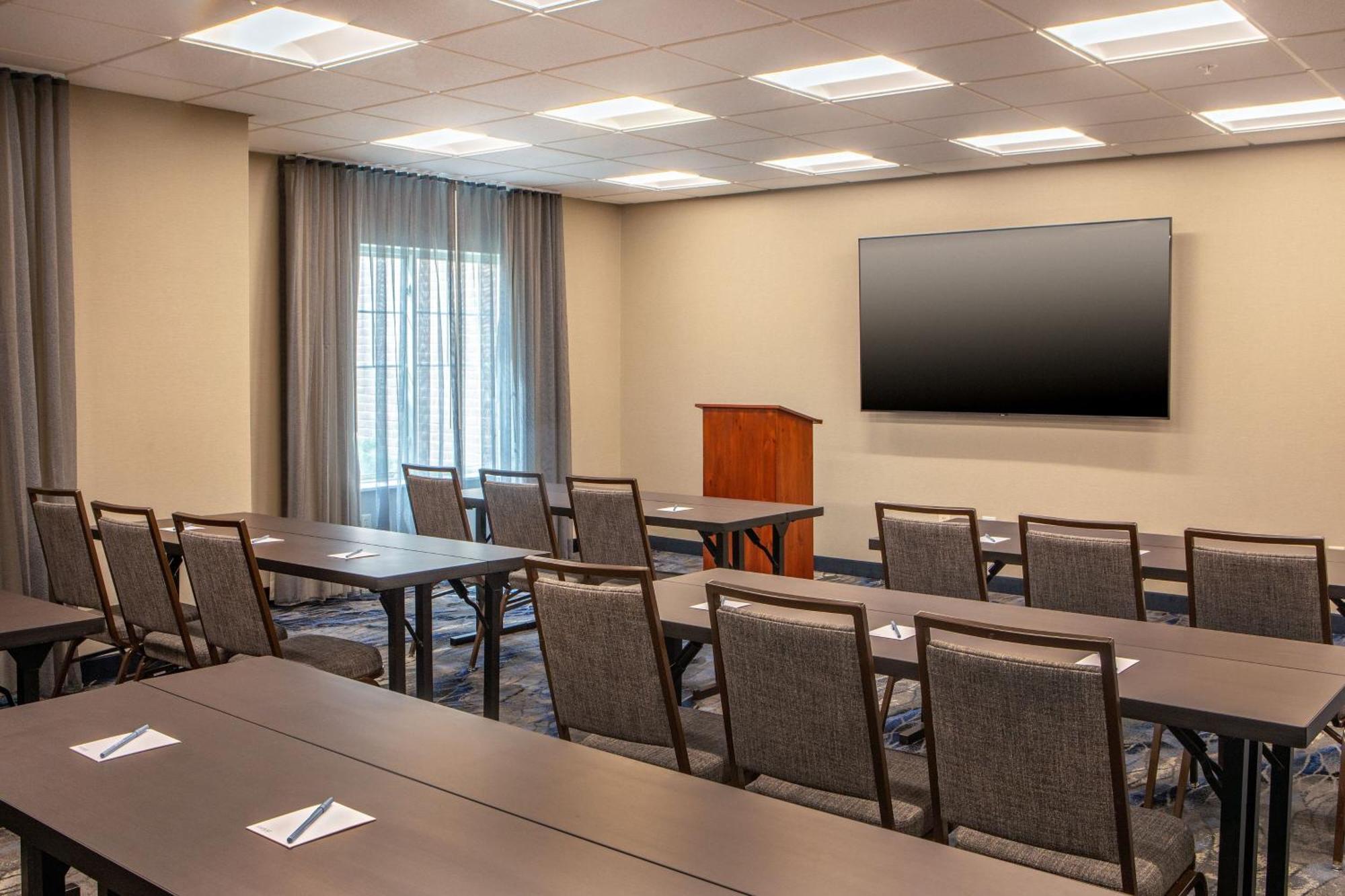 Fairfield Inn & Suites By Marriott Brunswick Freeport Экстерьер фото