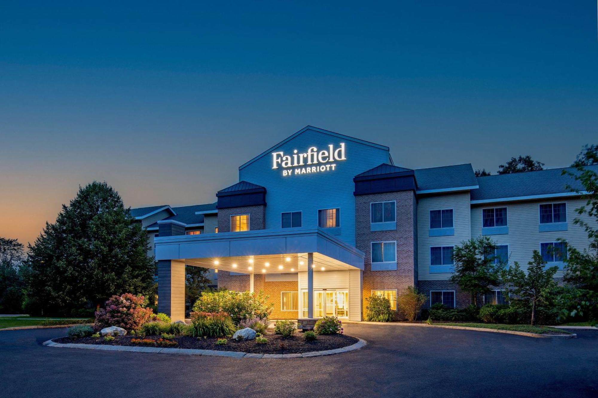 Fairfield Inn & Suites By Marriott Brunswick Freeport Экстерьер фото