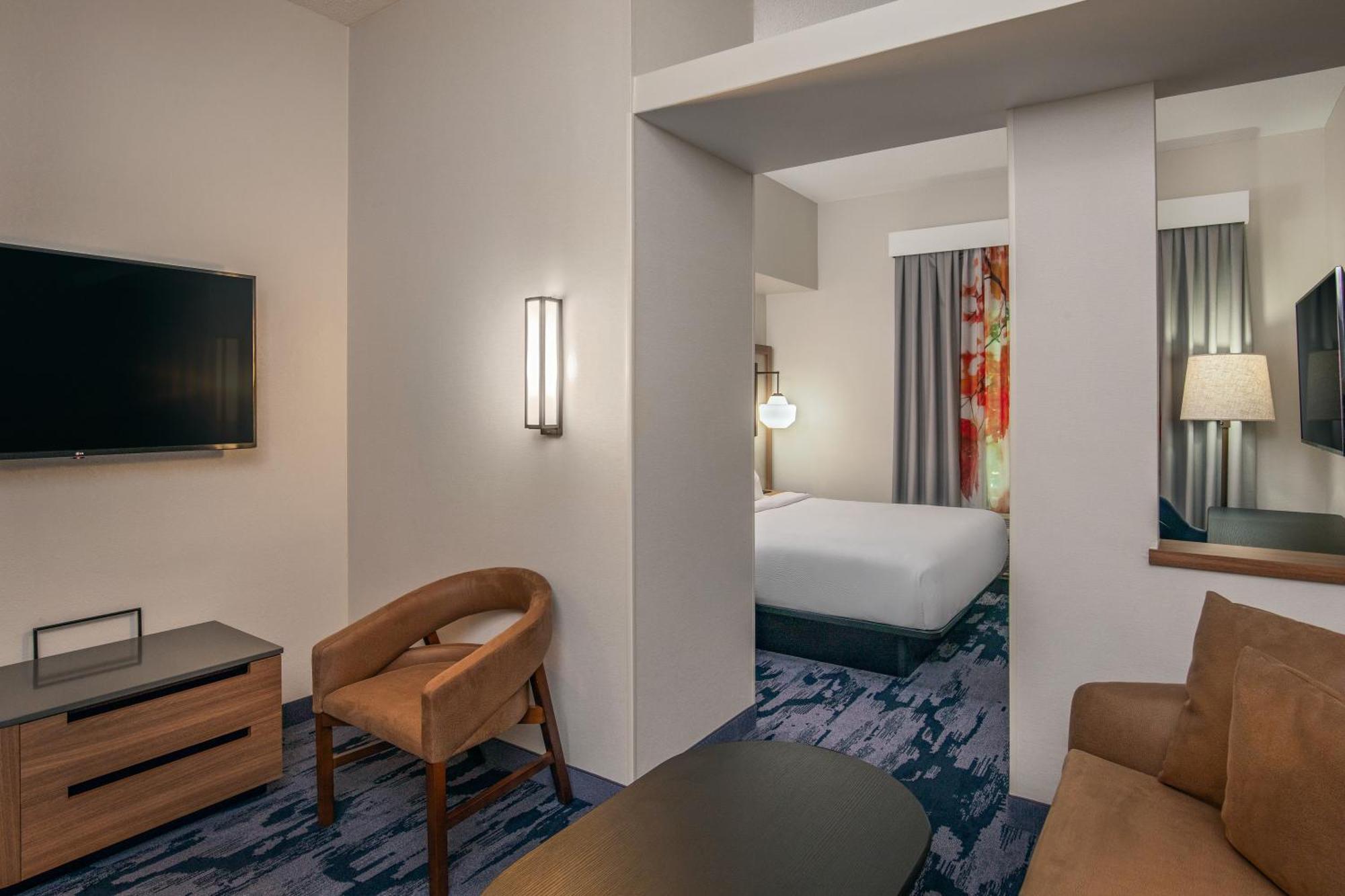 Fairfield Inn & Suites By Marriott Brunswick Freeport Экстерьер фото